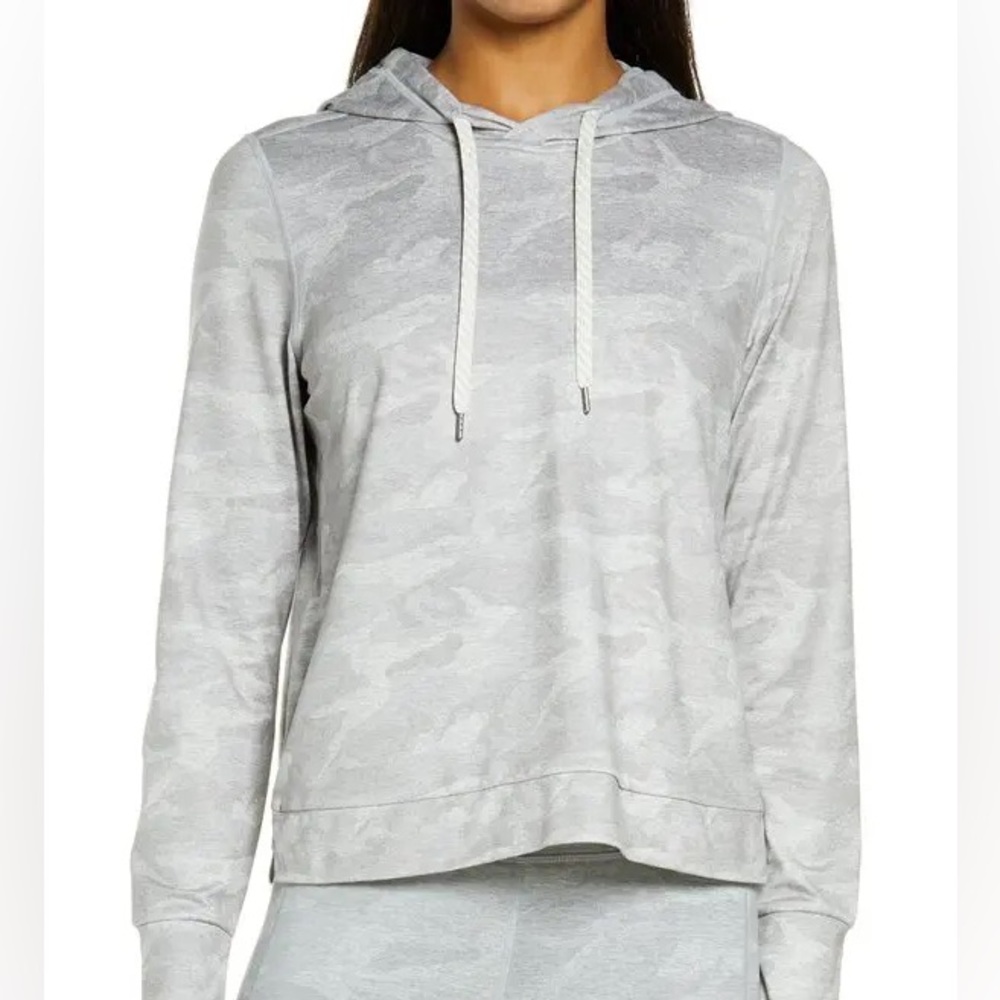 VUORI Halo Essential Hoodie